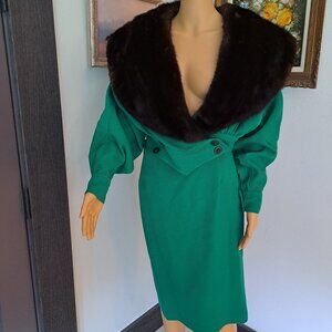 Elegant Core Jimmy Gamba Wool Suit - Mink HUGE Collar - Size 10 Vintage